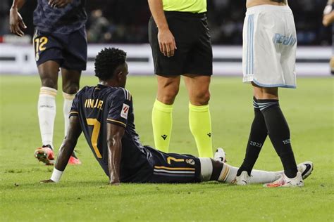 Real Madrid’s Vinícius fit in time to play Atletico derby after month-long hamstring injury